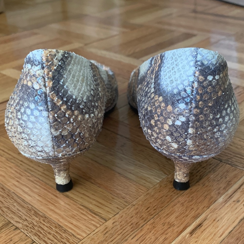 Stuart Weitzman Python Kitten Heel Pumps - Women’… - image 6